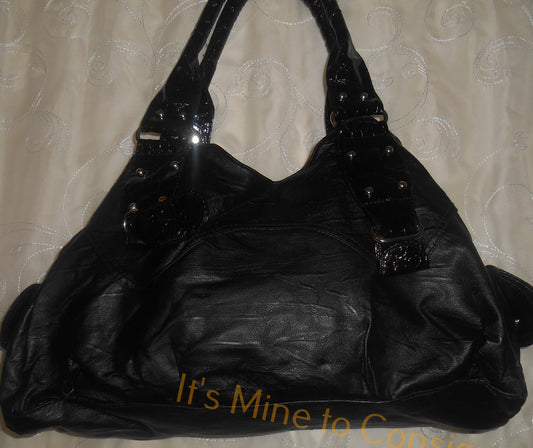 Black Purse with 2 Side Pockets